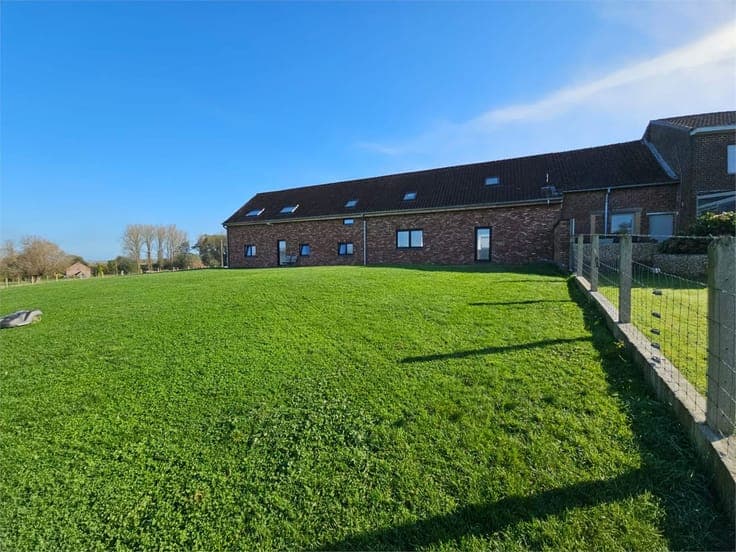 Mooi gelegen hoeve op 28a14ca