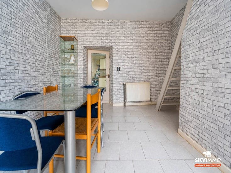 MAISON 4 CHAMBRES - 2 SDB - TERRASSE - PEB D - SERAING