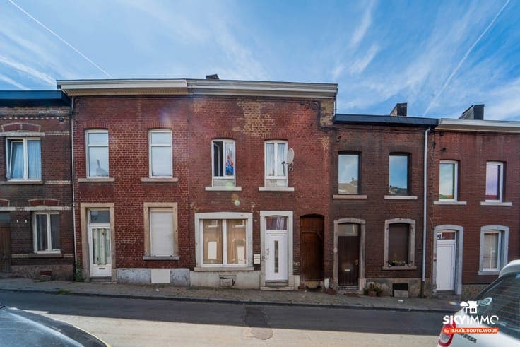 MAISON 4 CHAMBRES - 2 SDB - TERRASSE - PEB D - SERAING