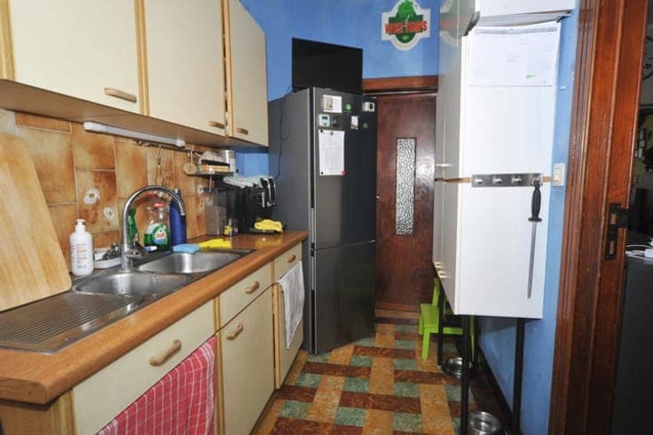A family home with garden in Halle, in need of renovation