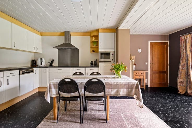 Family home with garden and 4 bedrooms for sale in Brecht
