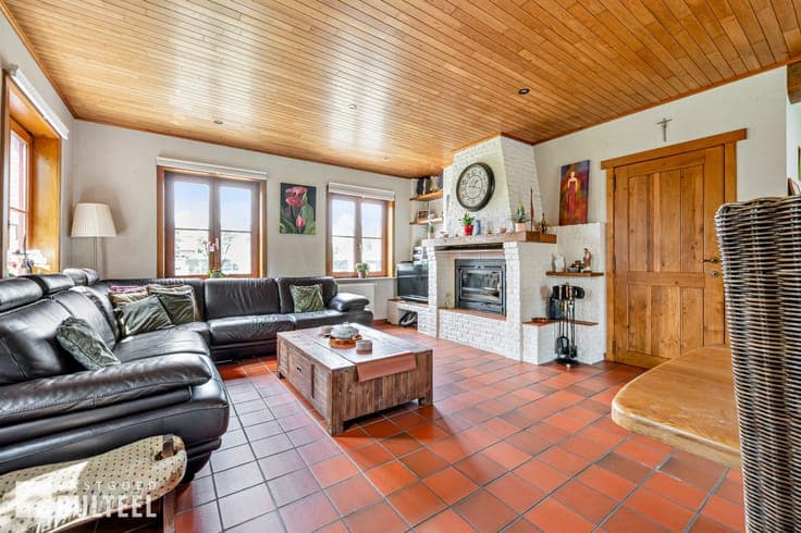 Landelijke villa met 3 slaapkamers op een imposant perceel