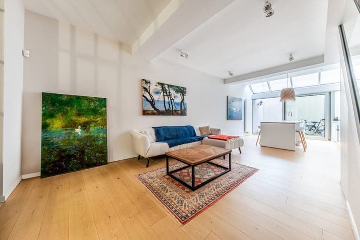 Charming Townhouse - Sablon