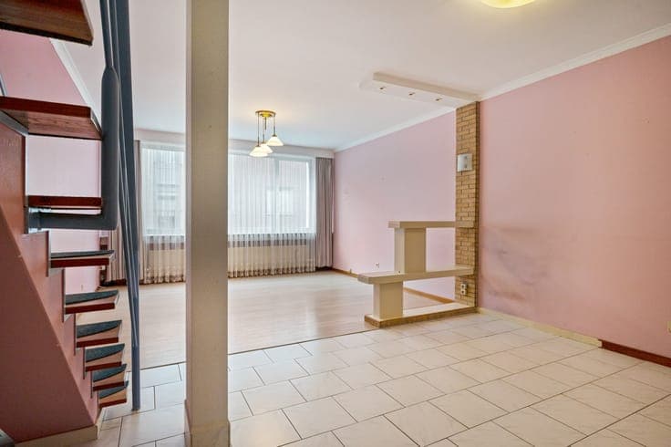 Charmante woning met 2 slaapkamers en een garage in Borge...