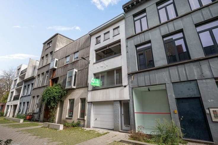 Charmante woning met 2 slaapkamers en een garage in Borge...