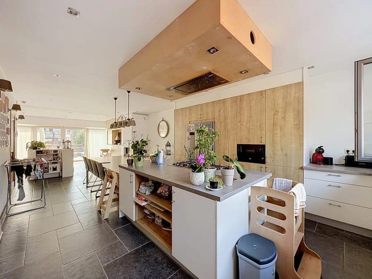 Sale - House Genappe - 440,000 €