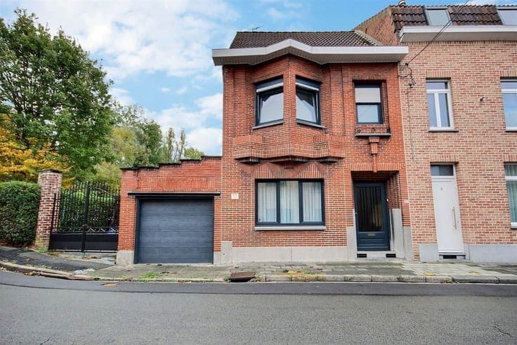 Maison Trois façades avec Garage et parking