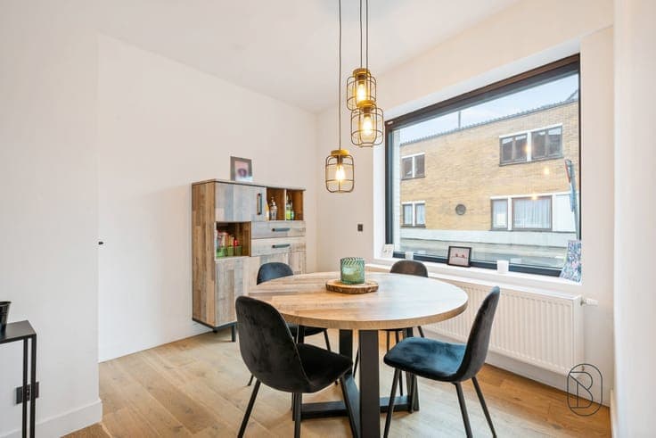 3-bedroom home with sunny outdoor spaces and a garage