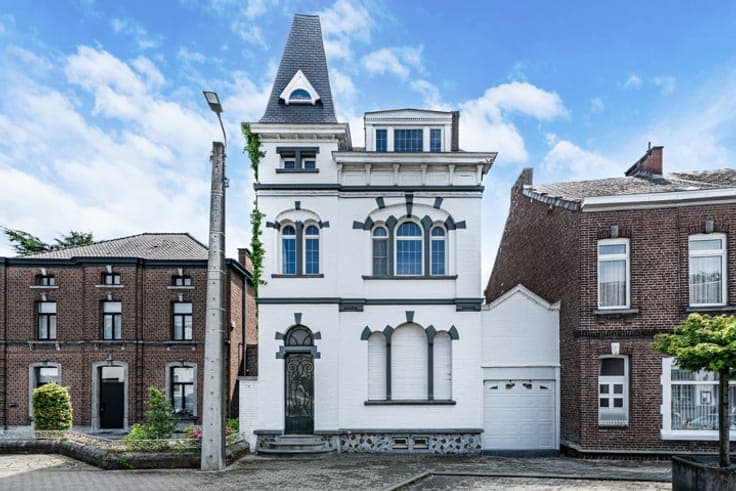 House in Montigny-le-Tilleul