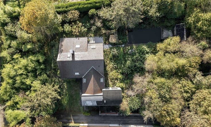 Villa nabij de golf op een perceel van 5.089 m2