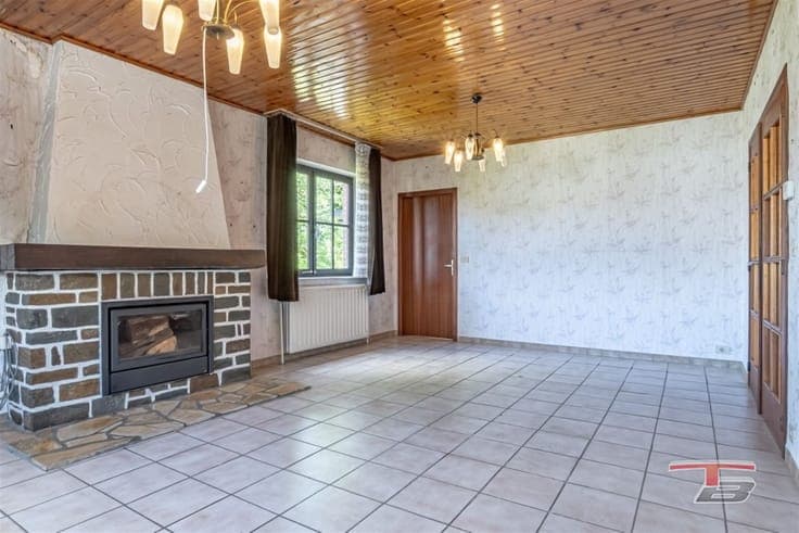 Villa de plain-pied dans un quartier résidentiel proche du c