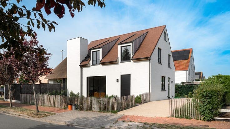 Alleenstaande nieuwbouwvilla uitgerust met alle moderne t...