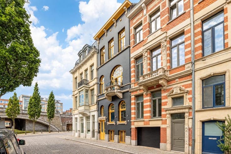 ANTWERP ZURENBORG – Investment property with 3 apartments