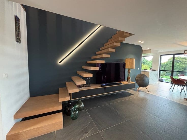 LUXURIOUS, NEWLY BUILT 3-BEDROOM HOME WITH A GARAGE AND GARD