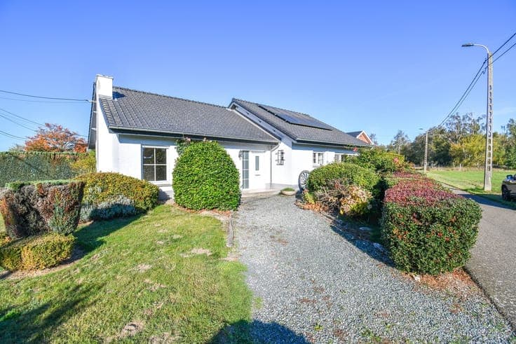 House on a quiet location with plenty of possibilities in Bo