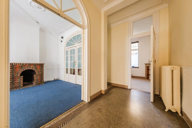 Montgomery townhouse, ideal space for professional practice