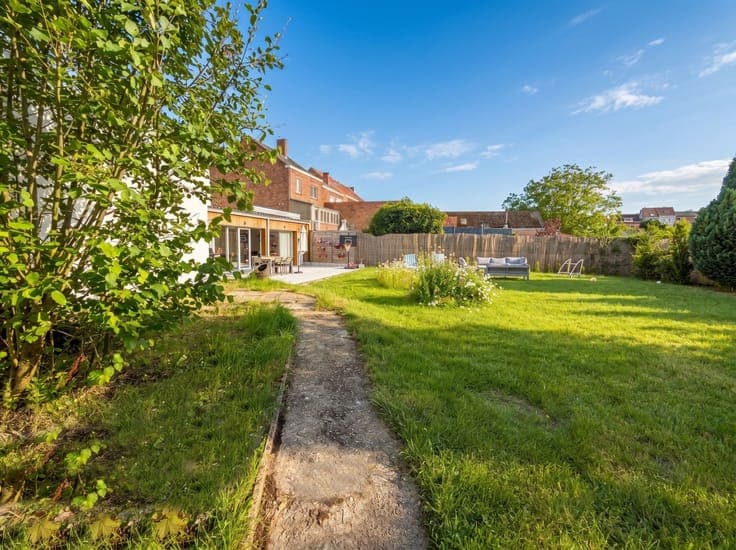 Superbe maison entièrement rénovée avec grand jardin !
