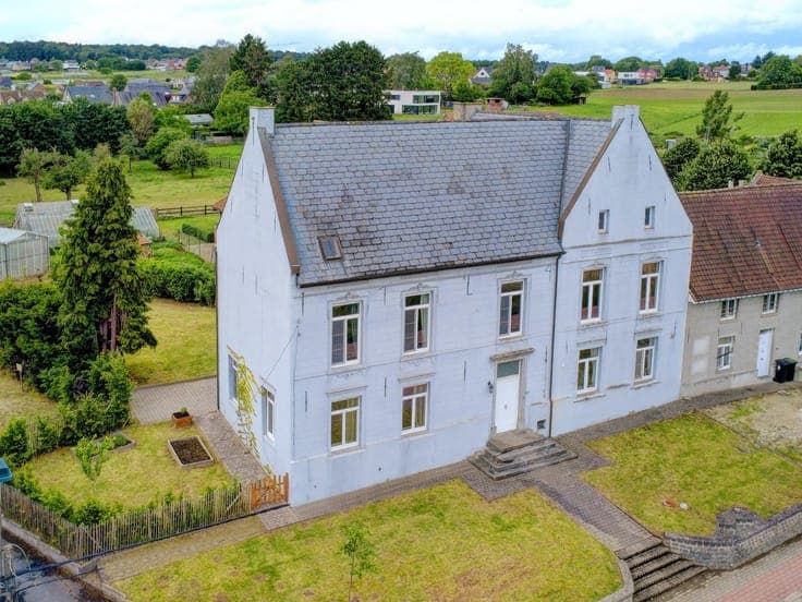 Semi-Detached Farmhouse in a Rural Setting in Tervuren