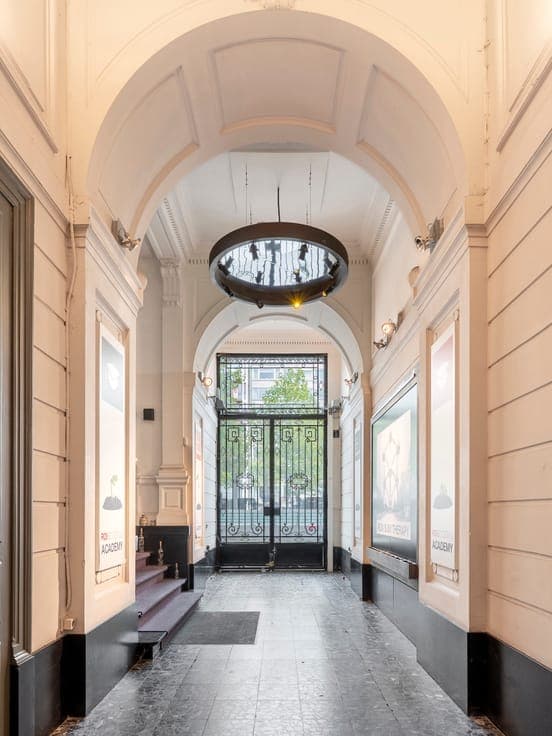 ANTWERP CENTER - Stately mansion with a 10-metre-wide façade