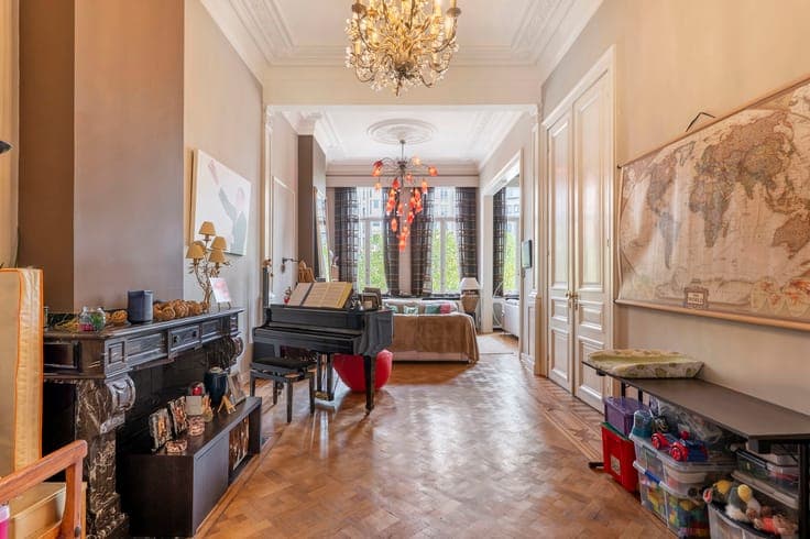 ANTWERP CENTER - Stately mansion with a 10-metre-wide façade