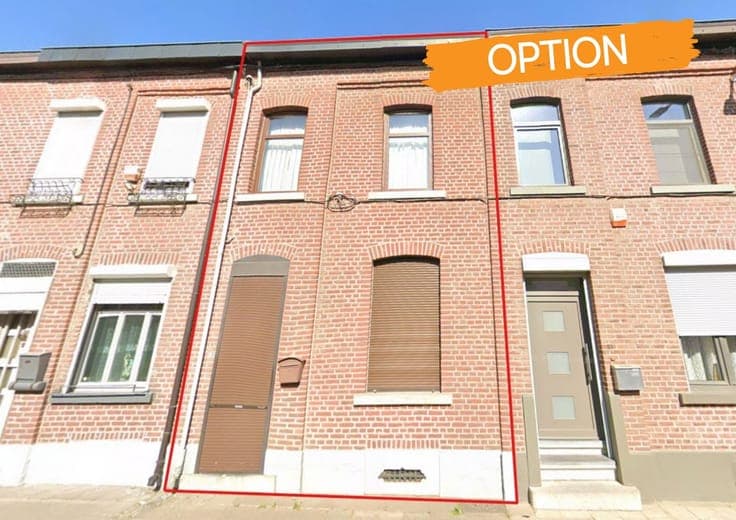 Charming semi-detached house with a convertible attic