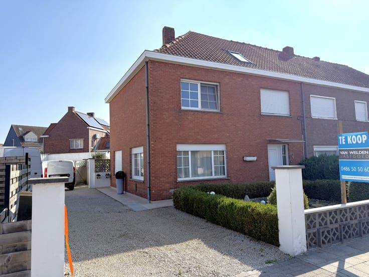Charmante woning met zonnige tuin en dubbele garage op TO...