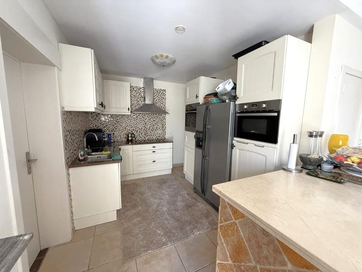 Charmante woning met zonnige tuin en dubbele garage op TO...