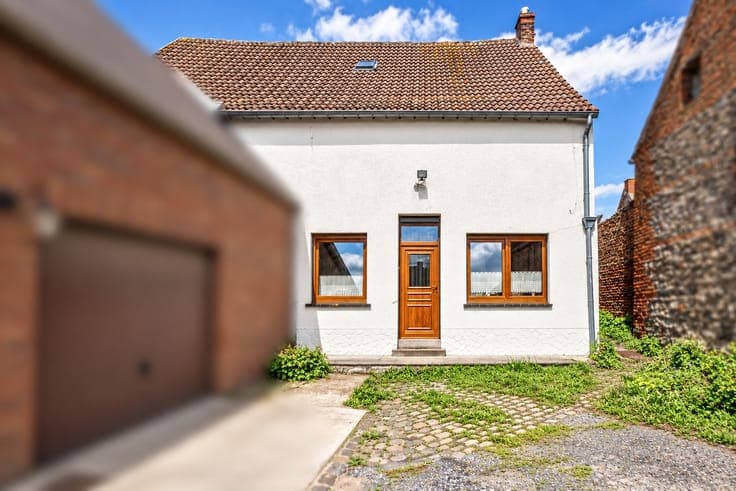 House in Angre