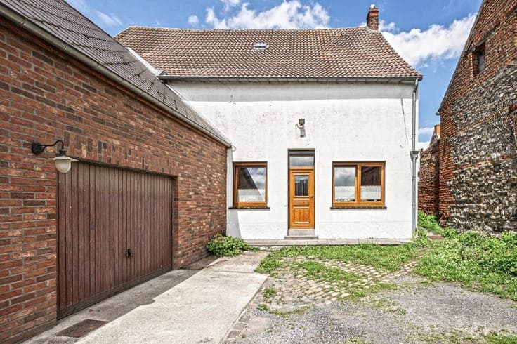 House in Angre