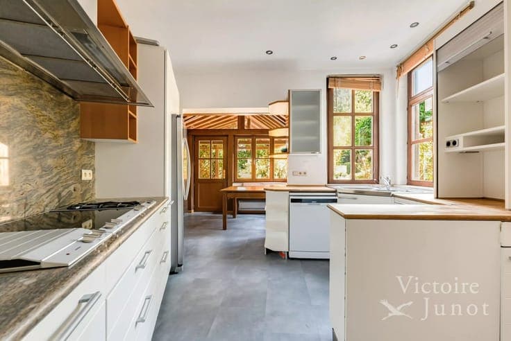 Exceptional residence
