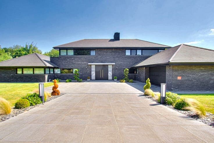 Exceptional villa in a quiet, sought-after location