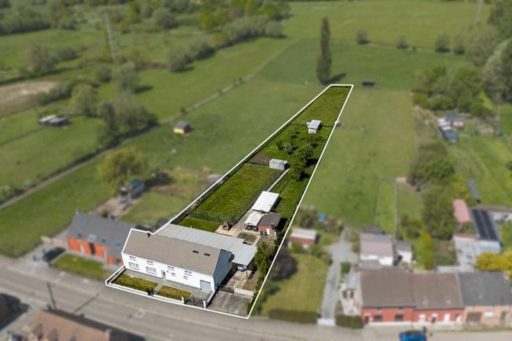 Pleasant house with 4 bedrooms and garden