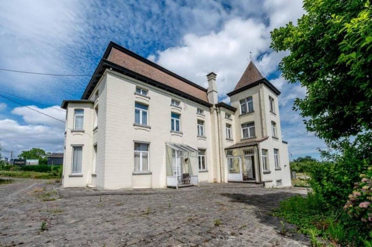 House in Lot