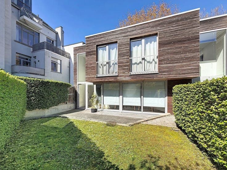 FOREST – Modern 2-Bedroom House with South Garden FOR SALE