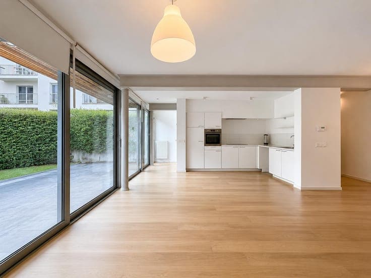 FOREST – Modern 2-Bedroom House with South Garden FOR SALE