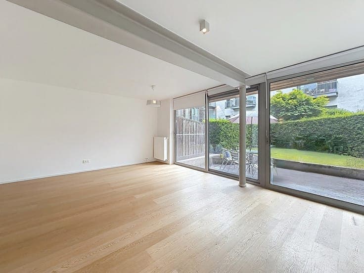 FOREST – Modern 2-Bedroom House with South Garden FOR SALE