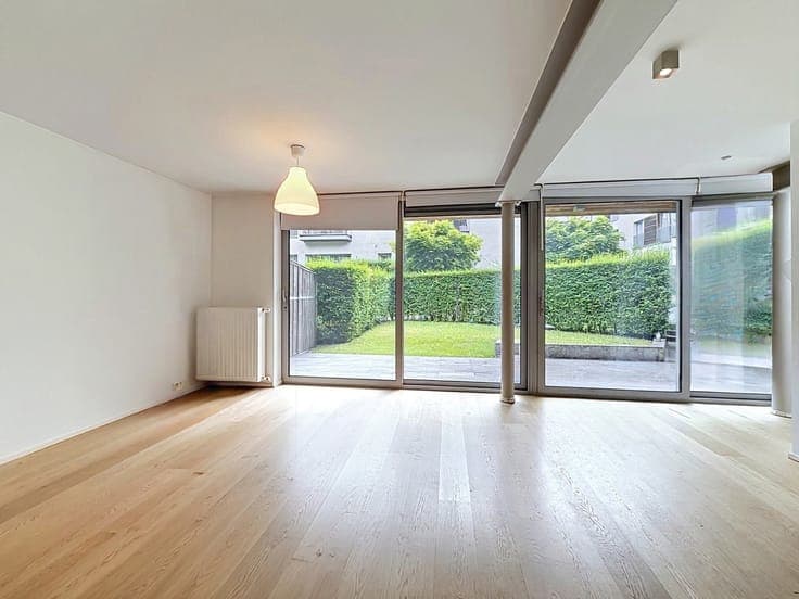 FOREST – Modern 2-Bedroom House with South Garden FOR SALE