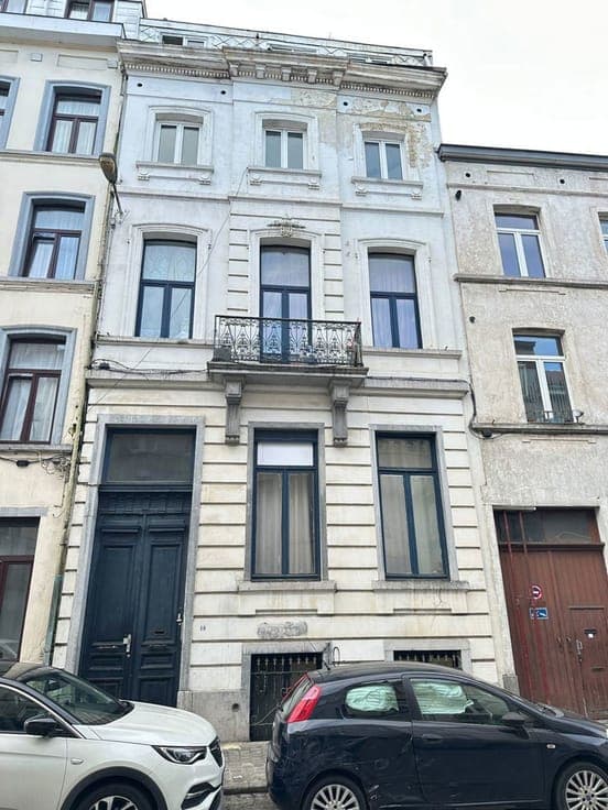 Investment Property with 3 Recognised Units