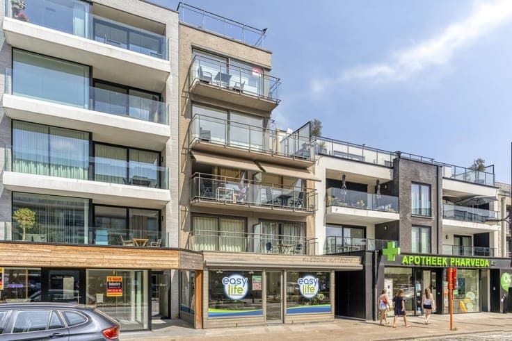 Rented commercial property at a prime location in Oostduinke