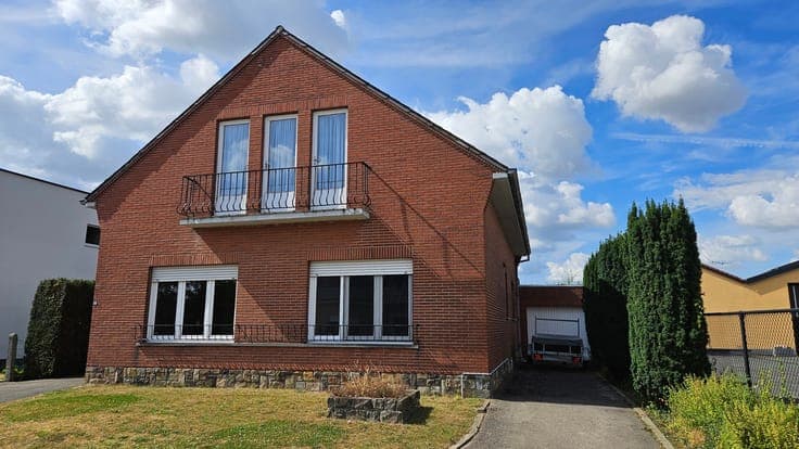 Charming detached home with 4 bedrooms & large garden