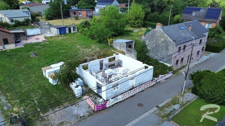 TERRAIN AVEC PROJET DE CONSTRUCTION