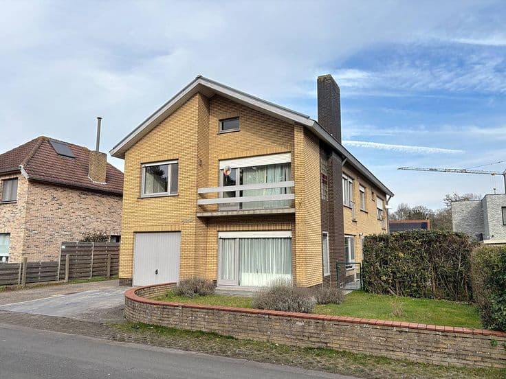 Very spacious house on 608 m² in Koksijde