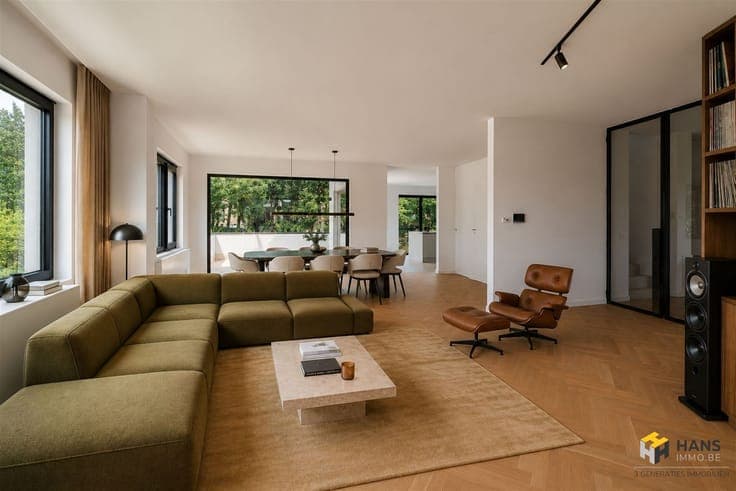 Kwalitatief gerenoveerde villa(380 m²) in Bonheiden