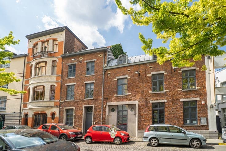 High-Potential Mixed-Use Building – In the Heart of Brussels