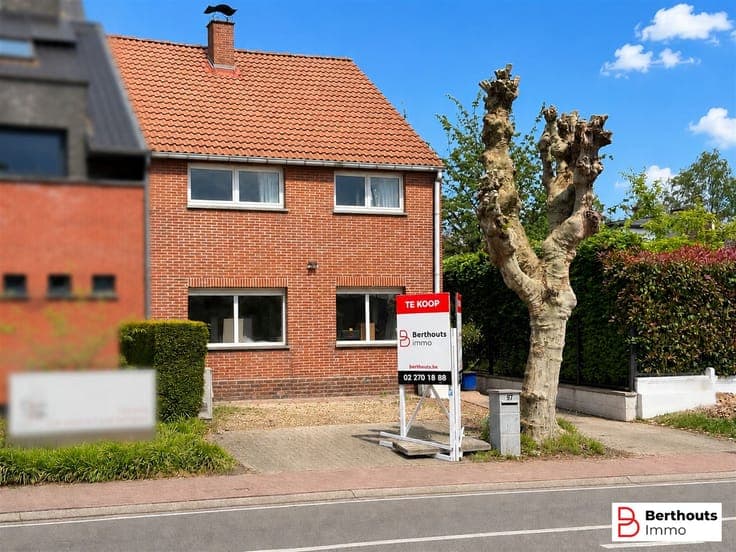 3-GEVEL WONING VLAKBIJ CENTRUM