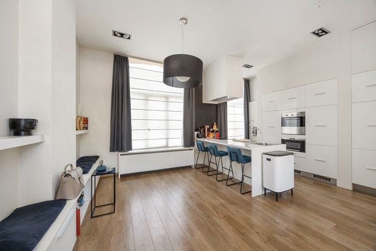 Wonen en werken in stijl: karaktervolle stadswoning met zon…