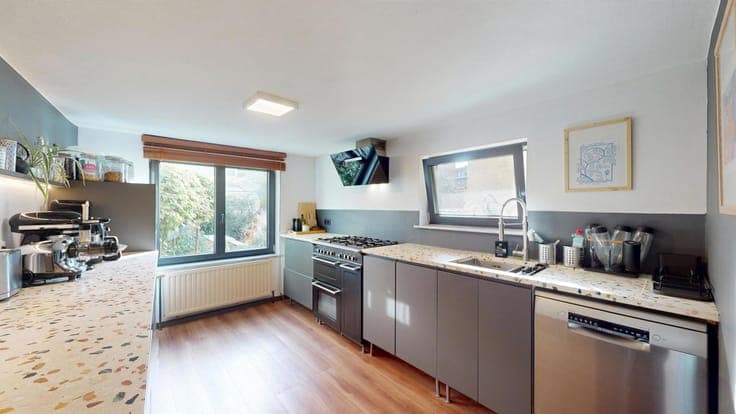 TERDELT/QUARTIER DES FLEURS –SPACIOUSNESS –CHARM –POTENTIAL