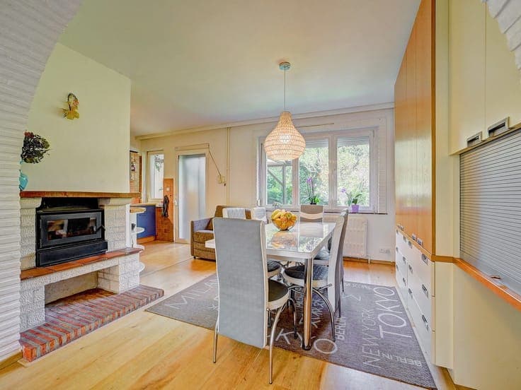 A lovely semi-detached house with a south-west facing garden