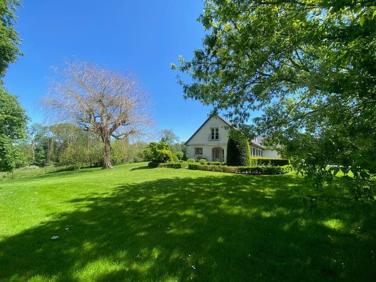 Spacious 4 bedroom house in Chaumont-Gistou