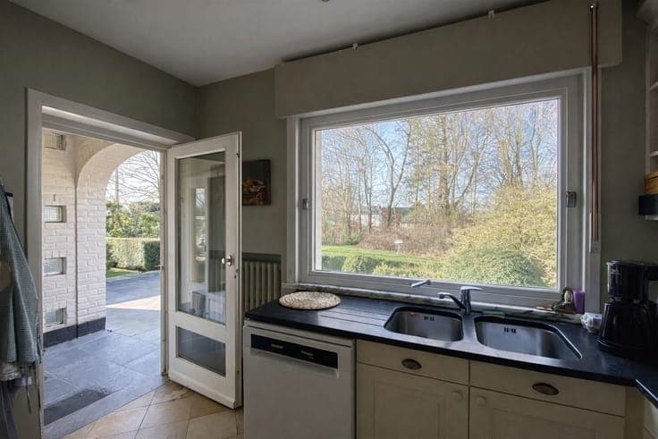 Spacious 4 bedroom house in Chaumont-Gistou